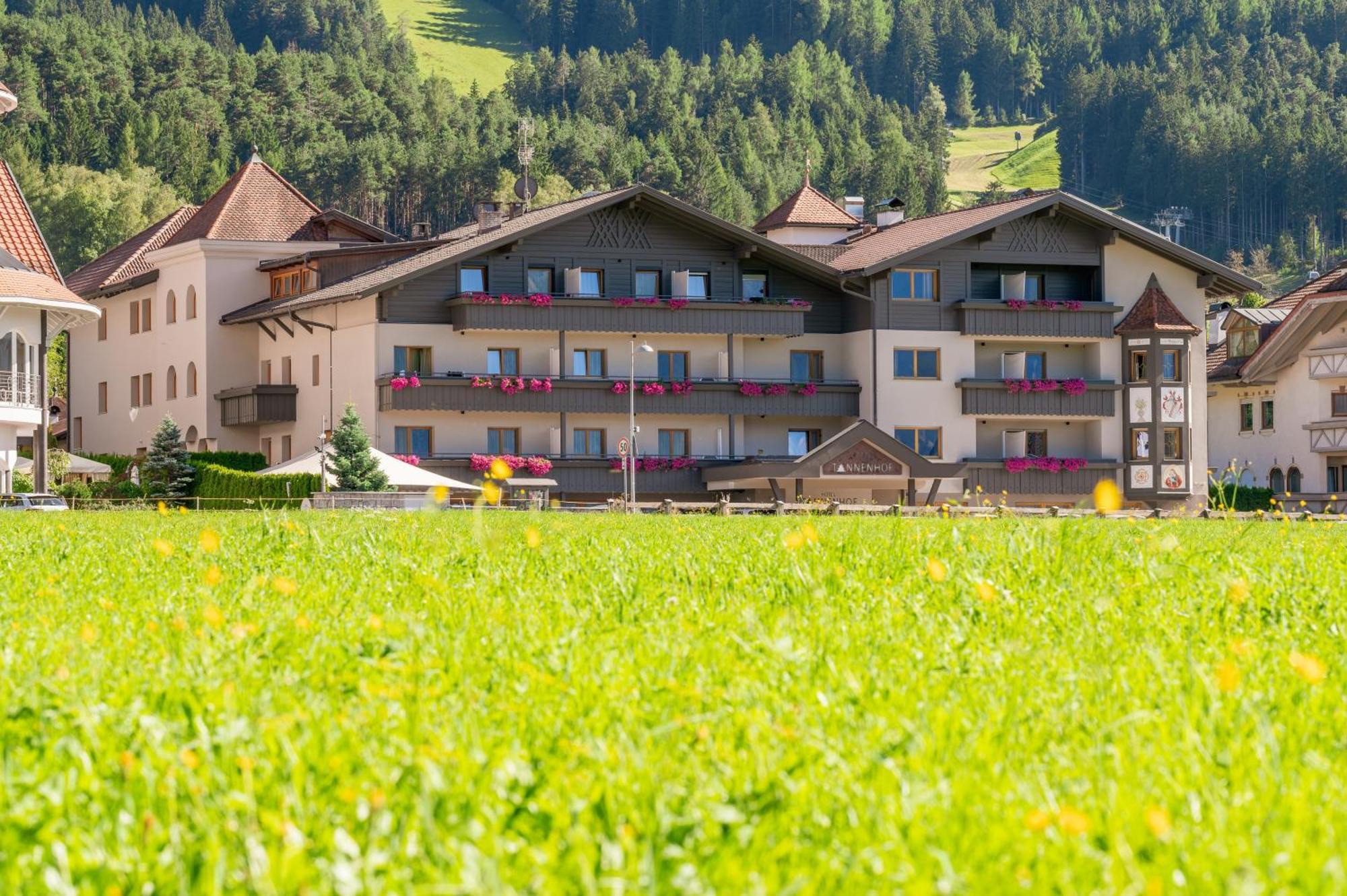 Hotel Tannenhof Brunico Kültér fotó