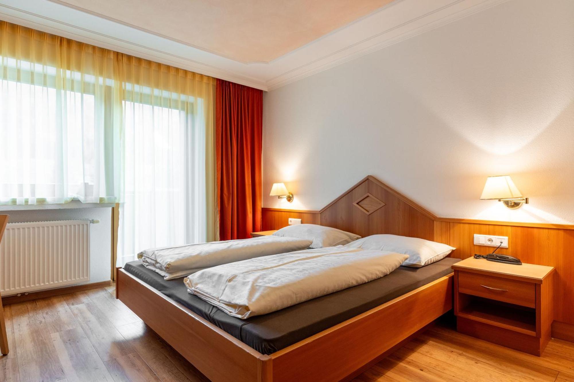 Hotel Tannenhof Brunico Kültér fotó