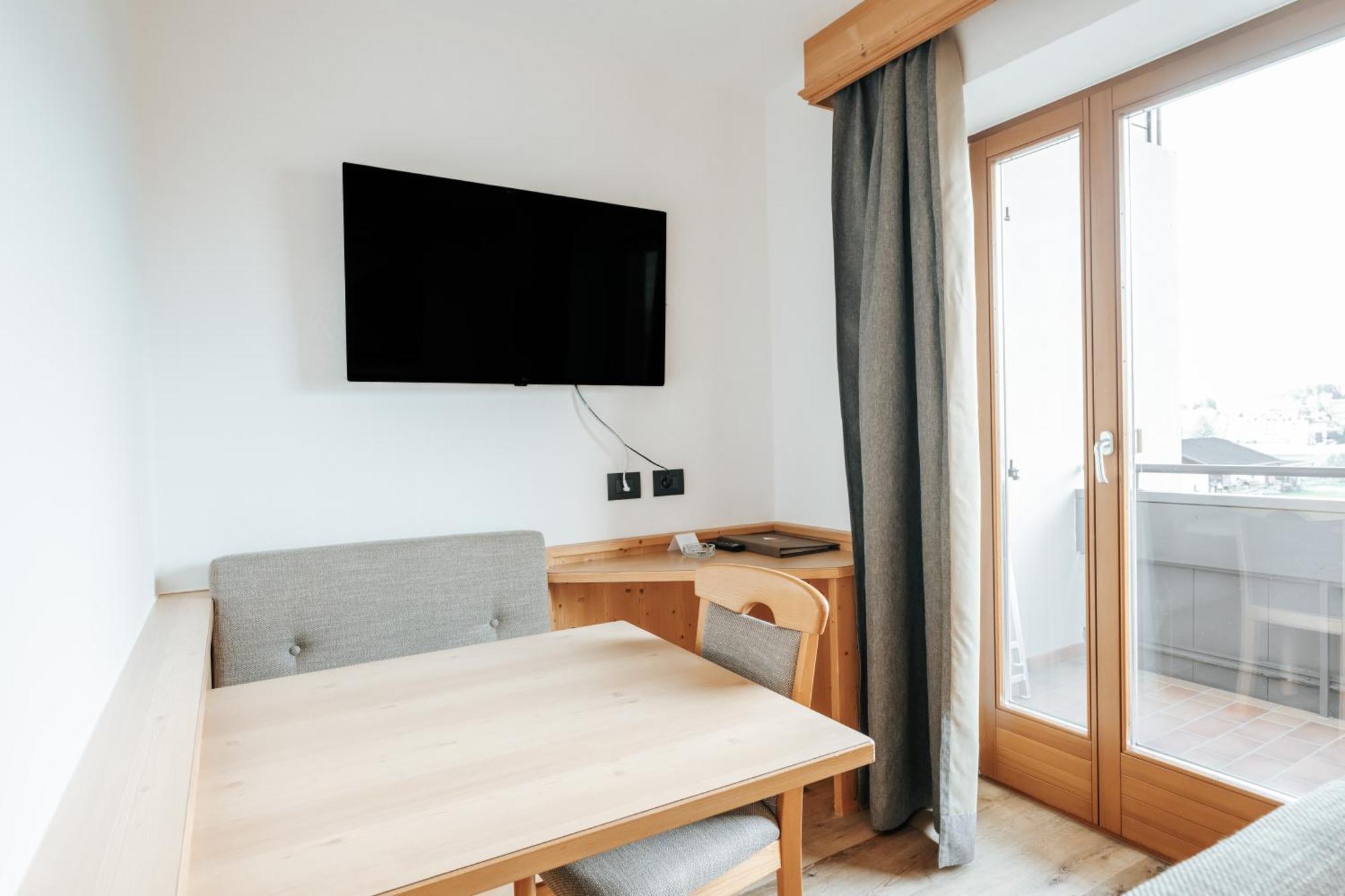 Hotel Tannenhof Brunico Kültér fotó